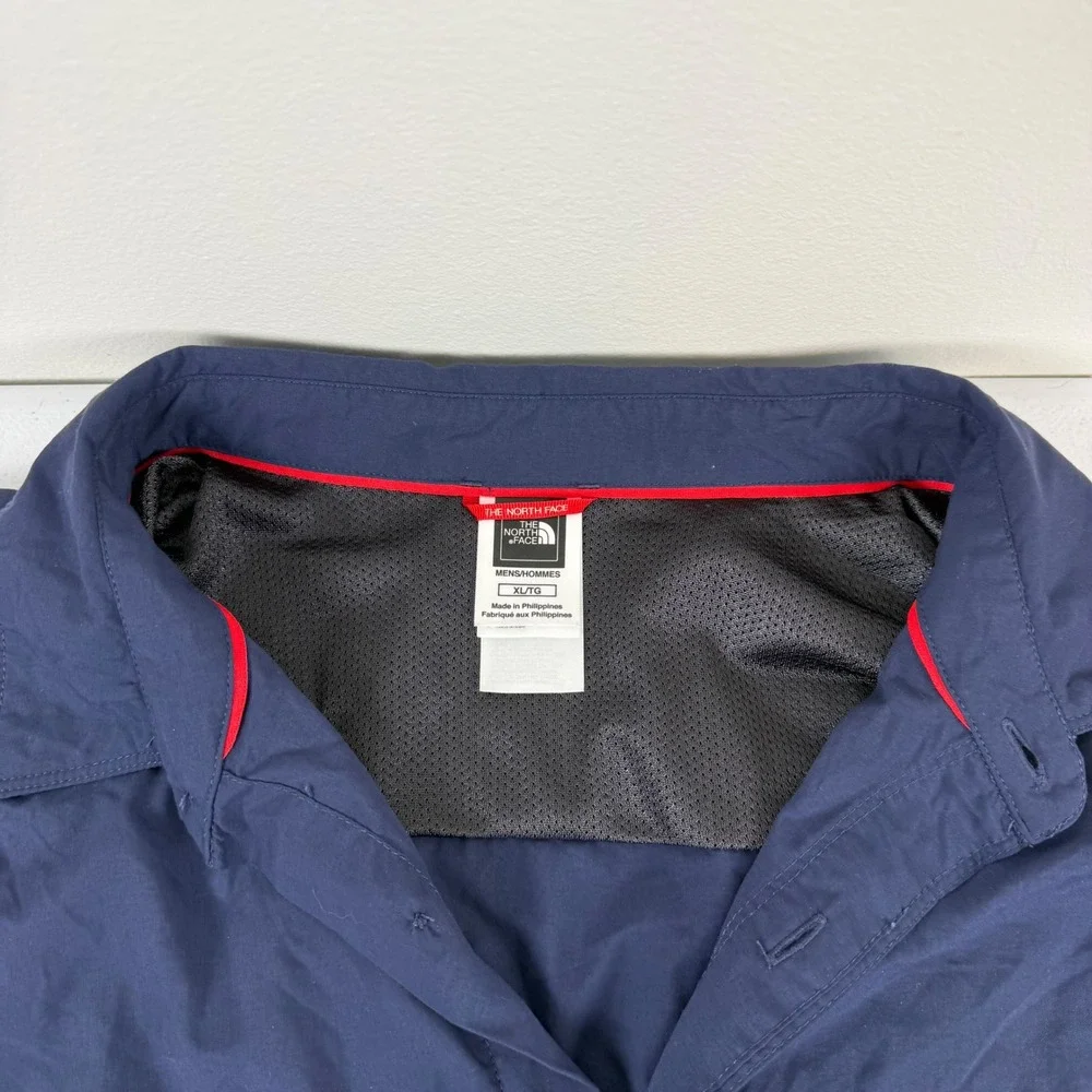 The North Face Mens XL Navy Blue Vented Long Sleeve Hiking Button Down Shirt